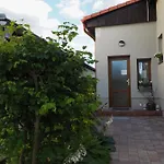 U Vaclava - 7 Minut Od Letiste Vaclava Havla - Parkovani Zdarma Apartment *