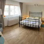 U Vaclava - 7 Minut Od Letiste Vaclava Havla - Parkovani Zdarma * Knezeves (Prague-West)