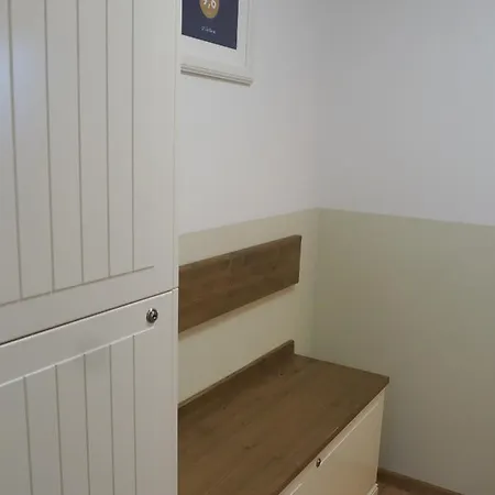 U Vaclava - 7 Minut Od Letiste Vaclava Havla - Parkovani Zdarma *